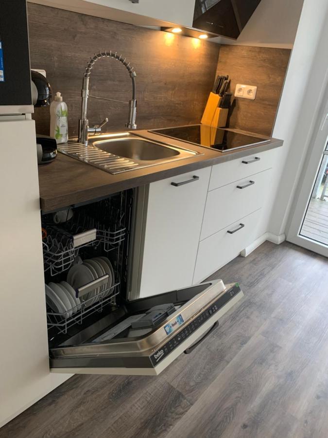40 Qm Appartment Parkplatz, Balkon,Netflix, Prime Chemnitz Esterno foto