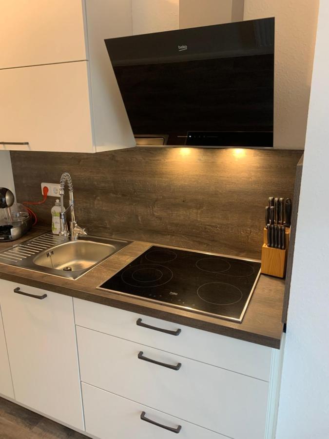 40 Qm Appartment Parkplatz, Balkon,Netflix, Prime Chemnitz Esterno foto